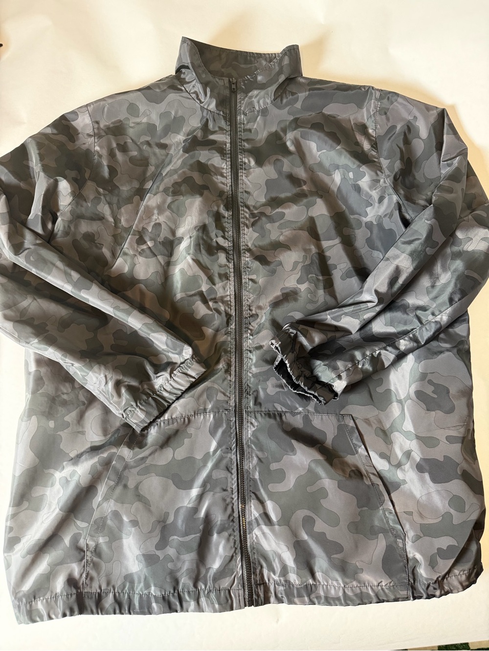 Active USA Women’s Black and Gray Camo Full-Zip Windbreaker